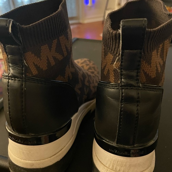 Michael Kors Brown Ankle Boots - Picture 2 of 3